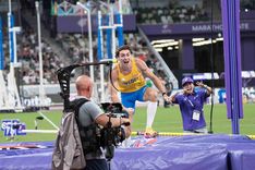 Лучшими легкоатлетами года признаны Мондо Дюплантис и Сидни Маклафлин-Леврон