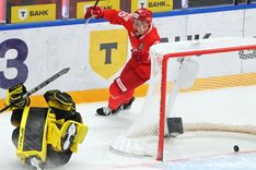 "Спартак" совершил невероятный камбэк, победив "Сибирь" 7:6 в овертайме